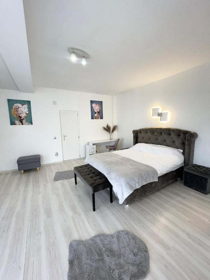 Ferienwohnung Panoramic Studio Cluj-Napoca Exterior foto